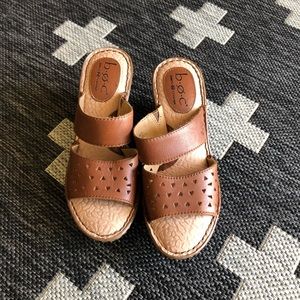 EUC b.o.c. Wedge sandals